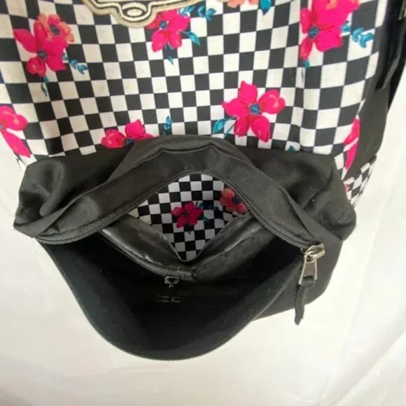 Vans Off the‎ wall Black White Checkered Hibiscus flower Print BackPack. - Picture 5 of 11